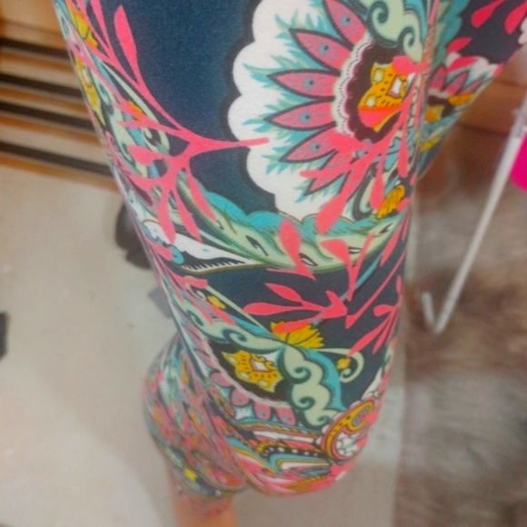 Lulaore • Beautiful Pattern Print One Size Buttery Soft Leggings Floral OS 2-10 - Picture 1 of 8